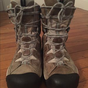 Keen Woman's Insulated Winter Hiking Boot